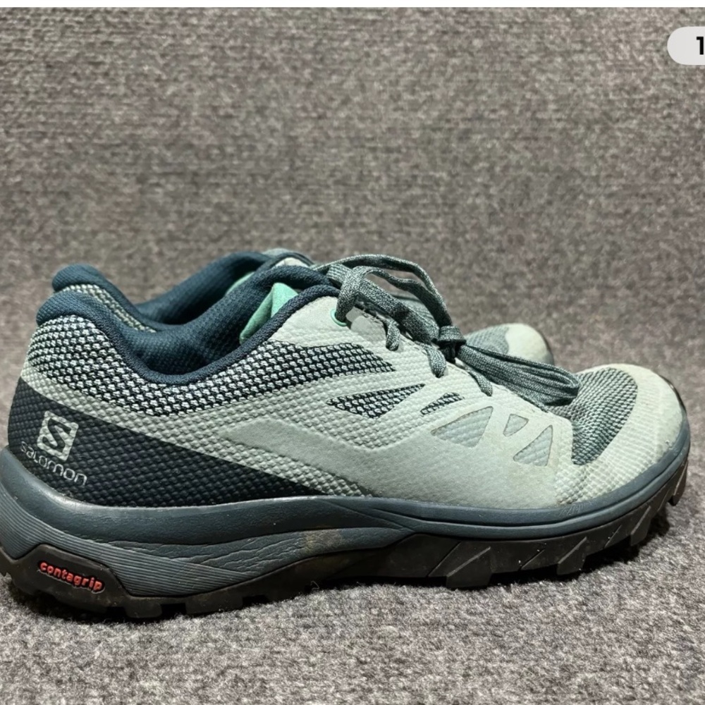 Salomon outline trail shoes - 

Gray Athletic Shoes